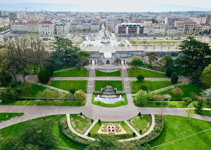 Hyper Centre De - 45 *